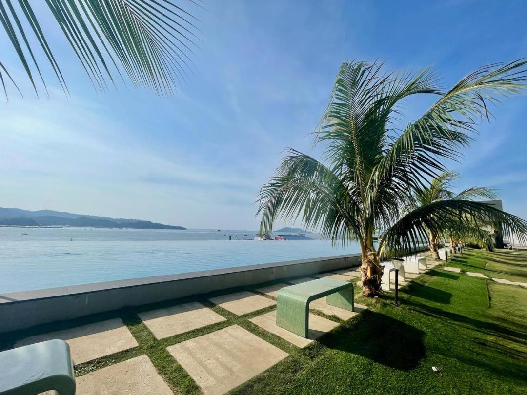 コタキナバルJesselton Quay Sea & Pool View For 6 Paxアパートメント エクステリア 写真